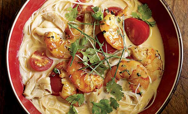 thai coconut noodle soup with tea-smoked shrimp