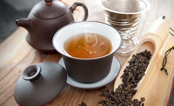 is oolong tea caffeinated cup of oolong tea