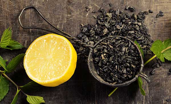 The Powerful Benefits of Drinking Black Tea With Lemon