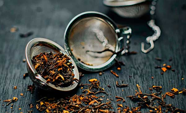 Use a simple loose leaf tea strainer for your Loose leaf tea vs tea bags 