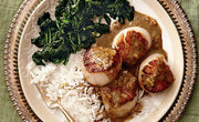 Pan-seared scallops with Earl Grey beurre blanc