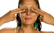 Tea bags on eyes to reduce puffiness and dark circles