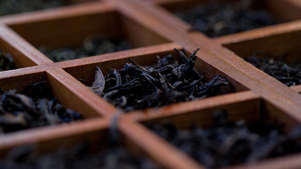 a box of black tea - what are black teas?
